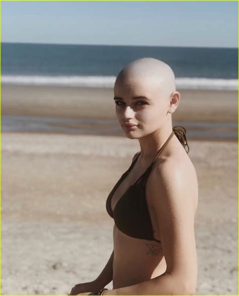 7yr · mackhand · r/prettygirls. Joey King Really Shaved Her Head for 'The Act' & This Wasn ...