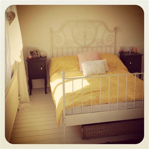 The hue can let these 10 creative yellow bedroom ideas convince you to incorporate the cheerful color. Pretty yellow bedding