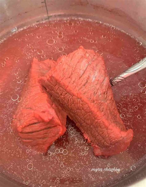 Seperti ikan laut yang dimasak dengan kuah bening pedas ini misalnya. Resepi Daging Masak Merah ala Thai Paling Sedap & Simple
