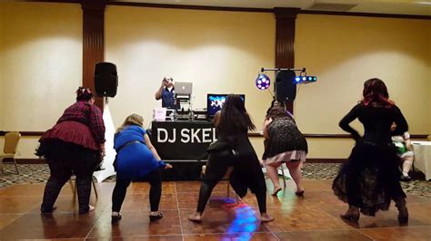 Smooth movements of the booty and today i'm in stockings. Booty Shaking Contest 2016 - YouTube