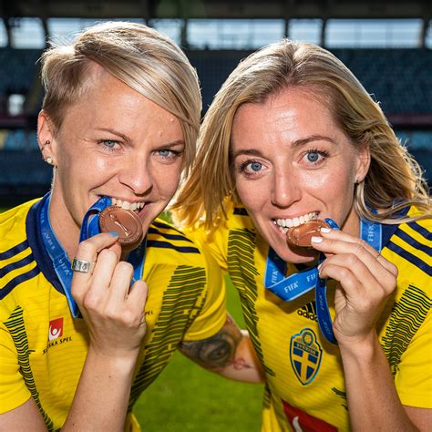 Find the latest linda sembrant news, stats, transfer rumours, photos, titles, clubs, goals scored this season and more. KLART: Svenska VM-bronshjälten får nu sin drömflytt - klar ...