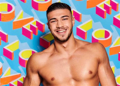 Tommy fury is enjoying the limelight since coming second on love island 2019 and is a rising star in the boxing world.but what is he up to now and is. Who Is Tommy Fury? The Recently Single Boxer Going On Love Island