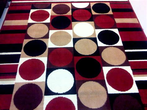 Penggunaan karpet meteran saat ini menjadi cukup populer. MODEL RUMAH MINIMALIS SEDERHANA: Contoh Model Gambar ...