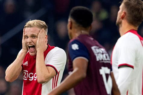 He made his 1 million dollar fortune with ajax. Op zoek naar de ideale positie voor alleskunner Donny van ...