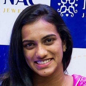 Check out pv sindhu age, birthday, badminton, height, weight, biography, latest news, career achievements, wiki and more. PV Sindhu - Age, Bio, Personal Life, Family & Stats ...