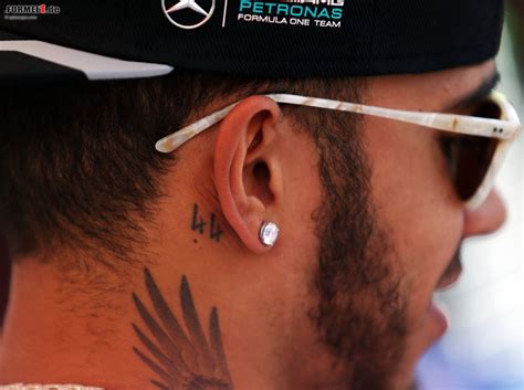 Coming to la and hamburg, germany. Lewis Hamilton: Ron Dennis ließ meine Haare schneiden ...