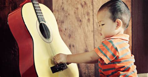 Berikut merupakan pengertian pertunjukan musik beserta tujuan, jenis, teknik dan lain sebagainya. Lembar Kerja Siswa (LKS) Menjelaskan Bunyi - UT Kita