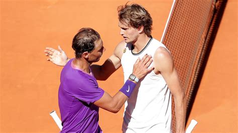 Roger federer is aiming to compete at the french open after his latest comeback, while rafael nadal and iga swiatek are the reigning singles champions. French Open 2021: Alexander Zverev: Müssen es Nadal ...