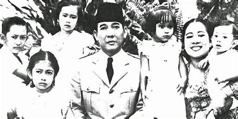 Politisi partai gerindra rachmawati soekarnoputri meninggal dunia dalam usia 70 tahun. Biografi Ir. Soekarno ~ The Biography Info