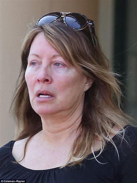 Paul Hogan's ex-wife Linda Kozlowski, 59, makes rare ...