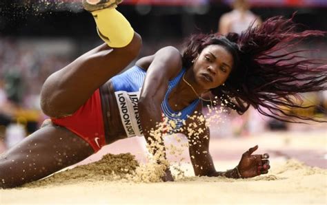 Caterine ibarguen y su esposo. Caterine pasó a la final del Mundial y dice que no tiene dudas