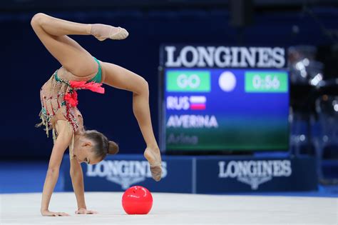 Longines est fière de compter Arina et Dina Averina parmi ...