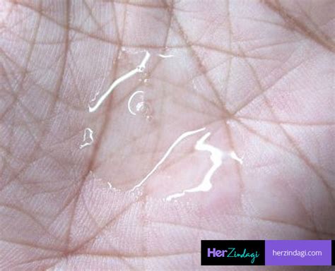 A hairloving serum for dry, rebellious hair to add that extra boost of nourishment and gloss and make hair smoother, more manageable and nourished. HZ Tried & Tested: BBlunt Intense Moisture Hair Serum ...