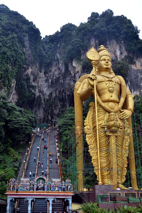 From kuala lumpur, it's best to head to the batu caves with the ktm komuter. Kuala Lumpur - Batu Cave Entrance