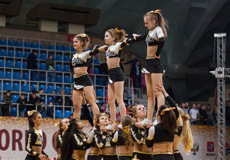 Quotes to cheer up your best friend. Life Lessons Learned From Cheerleading | Gold Medal Gyms