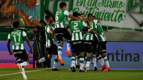 All scores of the played games, home and away stats, standings table. Banfield ganó de manera agónica y se subió a lo más alto ...