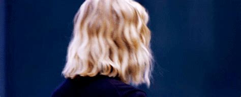Her first screen appearance was in a comedy sketch at age eight in a 1998 episode of the tonight show with jay leno. Pin by Bailey Purdin on BRIE | Brie larson, Captain marvel, Long hair styles