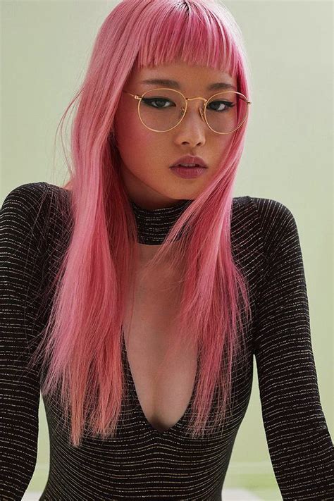 Shocking your mum is always a fun past time, but instagram model and maltese influencer sarah zerafa just took it to the next level when she unveiled her new shocking pink hair earlier today. Fernanda Ly Bubble Gum Pink Hair Model 페르난다 리 핑크 헤어 모 | 여성 ...