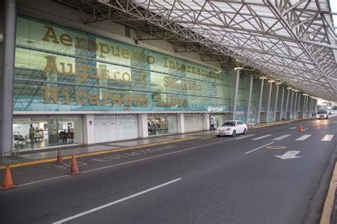 Kattalashtirish uchun xarita vazifalarini foydalaning. Internationale Augusto Cesar Sandino Airport-Ansicht Von ...