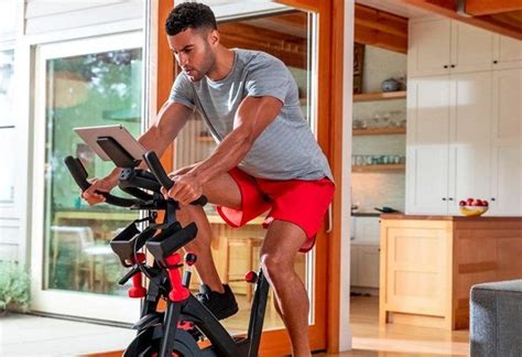 The schwinn ic8 indoor cycle combines top digital connectivity with premium indoor cycling. Schwann Ic8 Reviews / Best Spin Bikes In Uk 8 Top Spin ...