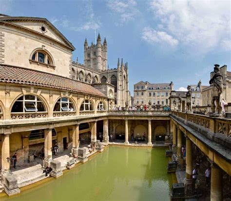 England is located on the island of great britain, which lies to the west of the main continent of europe. 15 Best Places to Visit in Somerset (England) - The Crazy ...