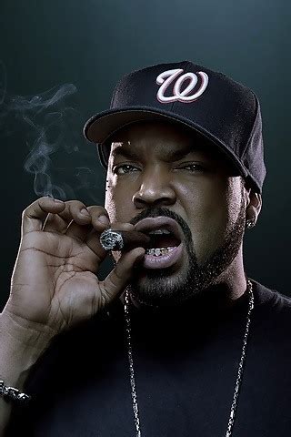 How many bricks are there in a pallet? Ice Cube Height, Weight, Shoe Size