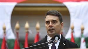 A párt elnöksége hétfő délután tervezi meg a további feladatokat. Vona Gábort támadja a vecsési Jobbik a hanukai üzenet miatt