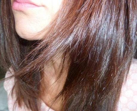 Casting crème gloss ofrece una cobertura óptima de las canas y reflejos brillantes y visibles, para un color natural 4x más glossy. Du chocolat sur mes cheveux - Casting Crème Gloss de L'OREAL | À Voir