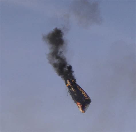 Vind fantastische aanbiedingen voor zeppelin goodyear. Unglück in Hessen: Pilot verbrennt qualvoll bei Zeppelin ...