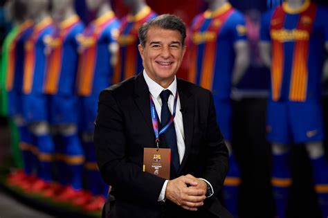 Laporta has one of the most scrutinized jobs in european club soccer. FC Barcelona: Joan Laporta neuer Barça-Boss - Flirt mit Messi