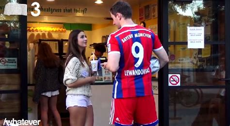 Robert lewandowski met mooie, vrouw anna stachurska met wie is robert lewandowski aan het daten in 2021? Homem se disfarça de Lewandowski para conquistar garotas ...