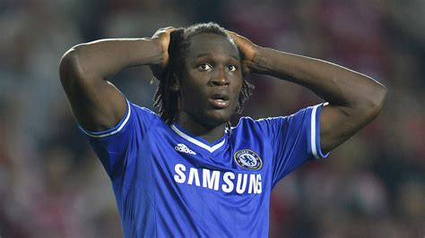 Die linkshändige frau (1977) was shot in. Lukaku Frau : Romelu Lukaku Kindheit Geschichte Plus ...
