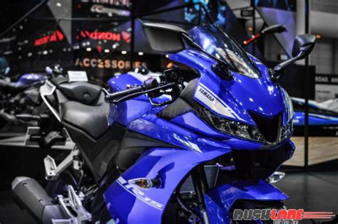 Find mt 15 bike price, mileage, specifications, features. Yamaha R15 V3 2017 về các đại lý ở Việt Nam - Autovina.com