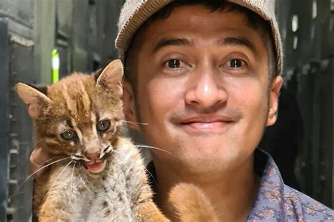 Atau yang lebih dikenal dengan irfan hakim (lahir di bandung, jawa barat, 15 oktober 1975; Biodata Terlengkap dari Youtuber Irfan Hakim Indonesia