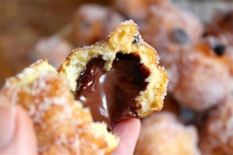 How do we know they're the hottest? Italian Ricotta, Raisin and Chocolate Doughnuts (Frittelle ...