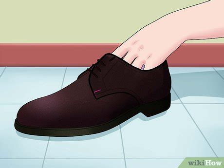 Spray each one down individually to make sure you cover the one where the squeaking is coming from. 3 Ways to Get Your Orthotics to Stop Squeaking - wikiHow