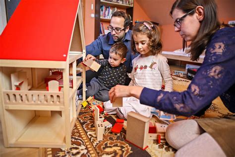 Közös munka indul a minisztérium és a védőnők között. Egyszerűsödnek a családtámogatások igénylésének feltételei ...