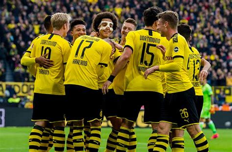 Dortmund is currently at 4th place in the general standings, having the same amount of points as leverkusen, but much better momentum. Bundesliga: Leverkusen tests red-hot Dortmund - PML Daily