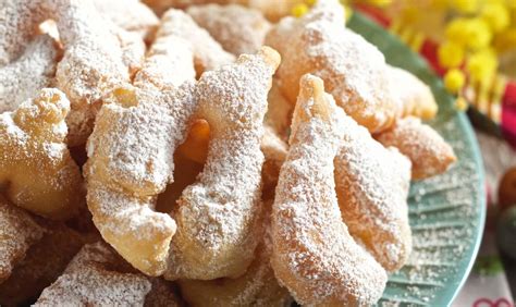 Bugnes les bugnes sont originellement une spécialité culinaire du duché de savoie, qui a fini par s aujourd'hui, en français régional, le mot bugne s'est spécialisé dans ce type bien particulier de. Recette Bugnes au rhum - Recette AZ