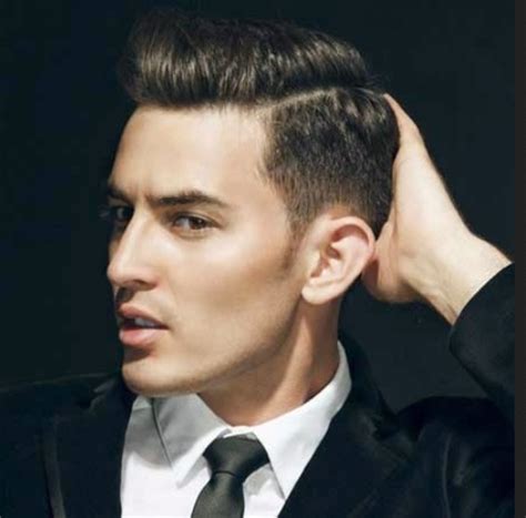 Sekarang ini trend model rambut yang pendek semakin terkenal di kalangan luas. Fesyen Gaya Rambut Lelaki Terkini - Fesyen Gaya Rambut ...