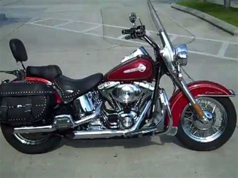 The kerb weight of heritage classic is 330 kg. 2004 HARLEY-DAVIDSON FLSTC HERITAGE SOFTAIL CLASSIC - YouTube