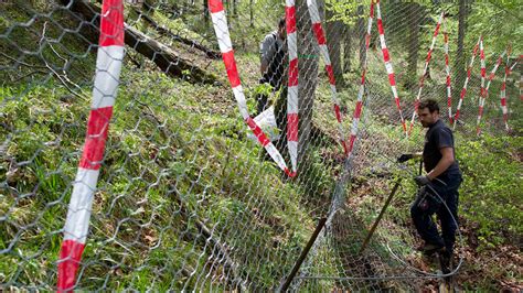 Springe direkt zu übersicht der gipfeldokumente. Steinschlagzaun soll G7-Gipfel 2015 in Schloss Elmau ...