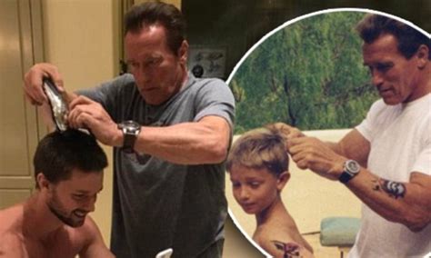 As seen in pics like this, arnold sometimes does double duty as baena's dad and as his son's trainer in the gym. Arnold Schwarzenegger cuts Patrick's hair off | Daily Mail ...