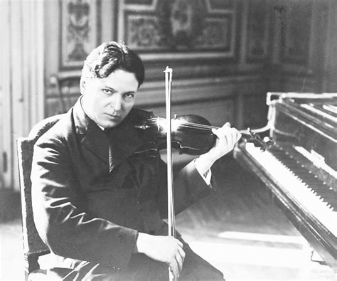 The quill, the violin, and the baton. Maraton George Enescu pe 19 august la TVR 3 - Psihologul ...