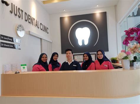 Klinik mhdc group jakarta merupakan one stop clinic yang melayani berbagai macam perawatan kesehatan diantaranya adalah perawatan kesehatan umum, kecantikan, tumbuh kembang anak dan gigi spesialis. Klinik Gigi Just Dental Clinic - Kuantan | Dental Clinics ...