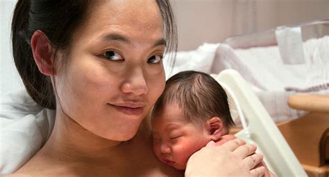 Check spelling or type a new query. How can I tell if my newborn is getting enough breastmilk ...