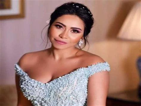 قررت الفنانة شيرين عبد الوهاب التواصل مع جمهورها، بعد فترة غياب. تفاصيل صادمة.. خناقة ساخنة بين شيرين عبد الوهاب وحسام حبيب ...