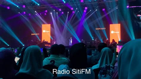 Born 11 january 1979) is a malaysian singer, songwriter, actress and businesswoman with more than 300 local and international awards. Siti Nurhaliza - Jerat Percintaan & Wajah Kekasih ...