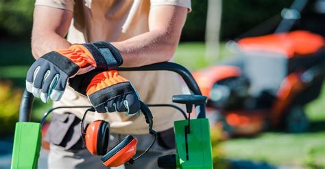 Louis and surrounding communities with quality lawn equipment, replacement parts and service support for over 50 years. 3 Benefits Of Hiring a Landscaping Contractor Near Me ...