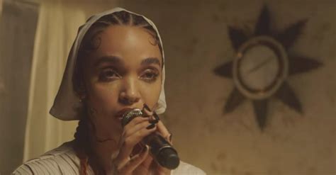 P3 guld hylder musikken, de danske kunstnere og ikke mindst alle de danskere, der elsker musikken. Se FKA Twigs give nærmest overjordisk minikoncert og ...